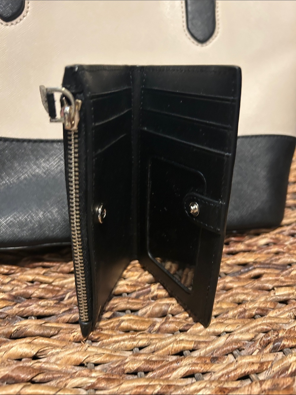 kate spade Cream and Black Colorblock Tote/ Bonus Wallet included in Bundle - Picture 6 of 6